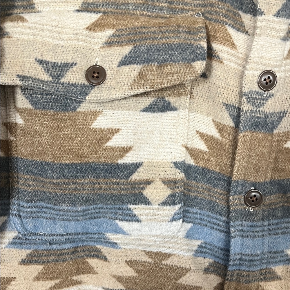 American Eagle oversized jacket/shacket featuring… - image 4